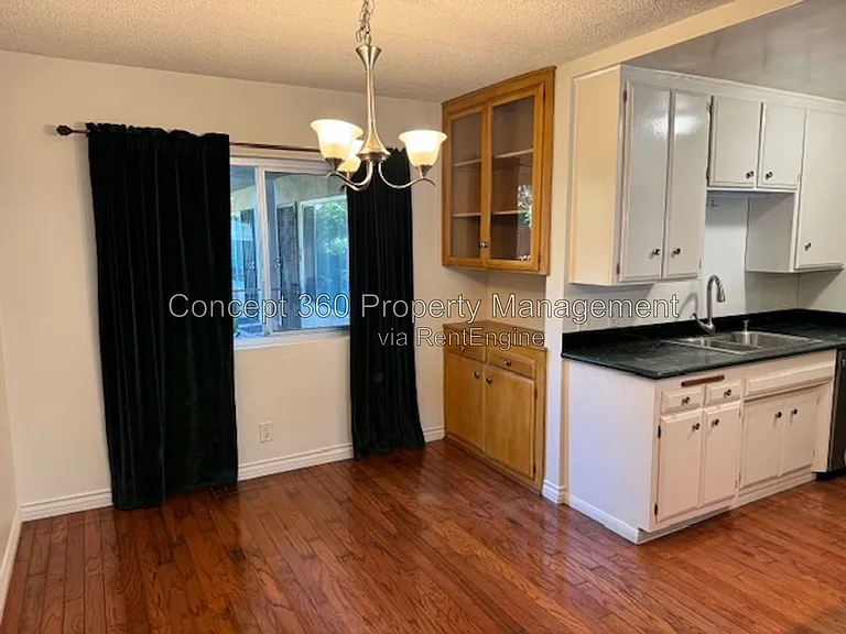 1604 E 2nd St #1H — Photo 9
