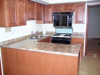 2nd image of 410 S Carol Ln