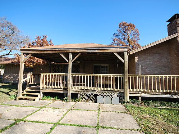 3rd image of 2701 Shelby St