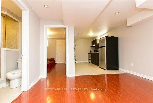 2 bed, $1,800 — Photo 3