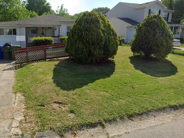 8226 McCloy Rd, Norfolk, VA 23505