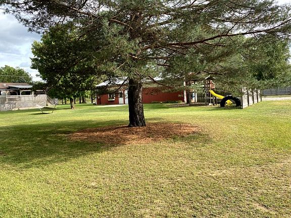 5th image of 1519 Colwood Rd
