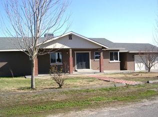 837 Townhill Rd, Oakdale, CA 95361