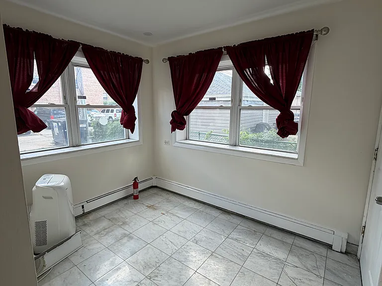 4643 Main St #1C — Photo 9