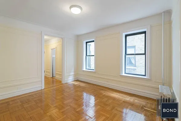 Rented by Bond New York | media 3