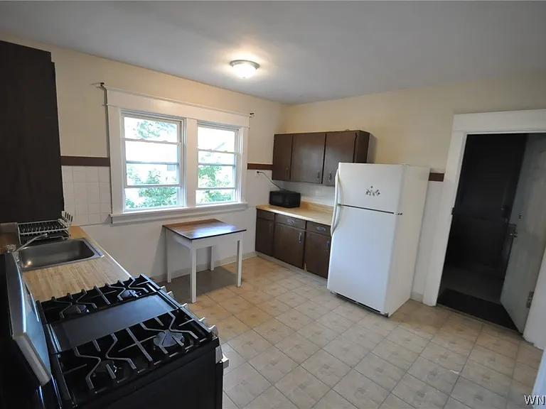 9 Wellington Rd — Photo 13