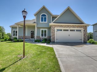 2123 Patrick Ln, Waukesha, WI 53188