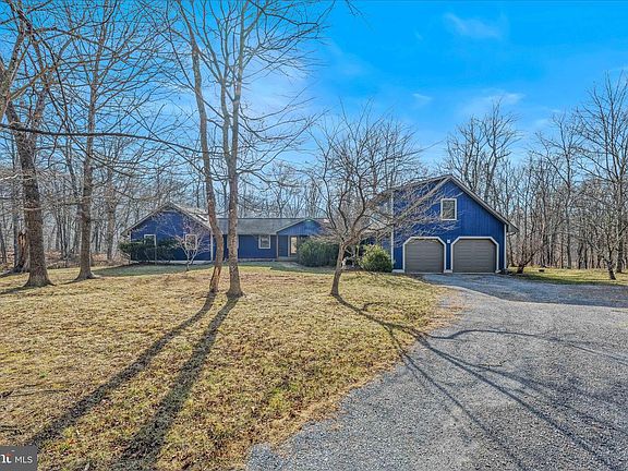 2nd image of 272 Tonoloway Point Cir