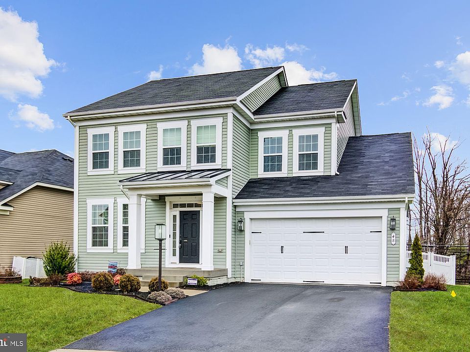 1st image of 48 Orchid Ln