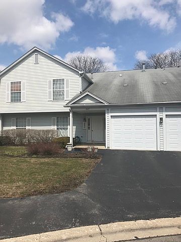 1st image of 221 Hampshire Ct Unit 202C