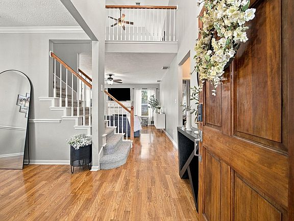3rd image of 20934 Deauville Dr