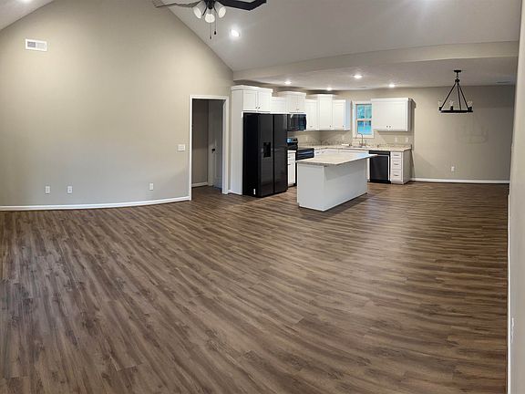 5th image of 1126 S Angel Dr