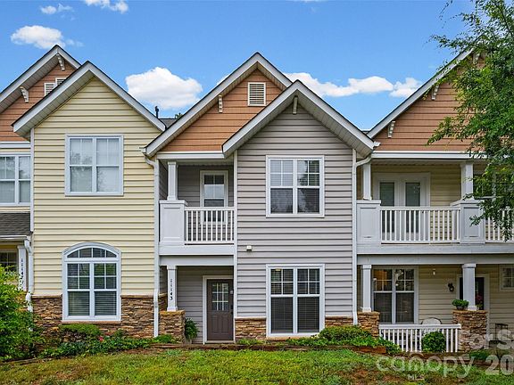 3rd image of 11143 Dundarrach Ln