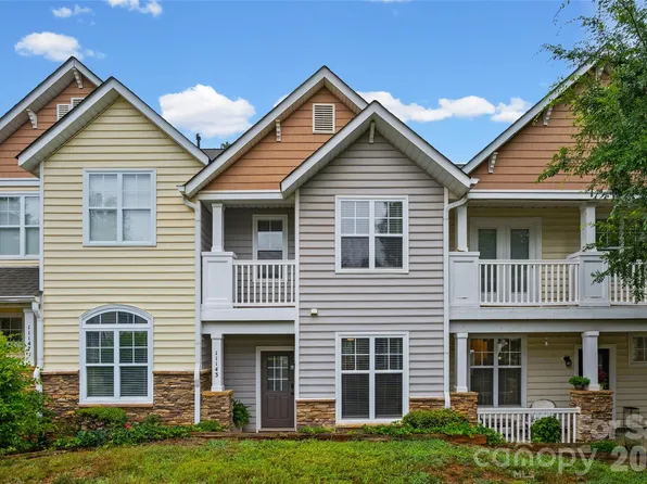 11143 Dundarrach Ln, Charlotte, NC 28277