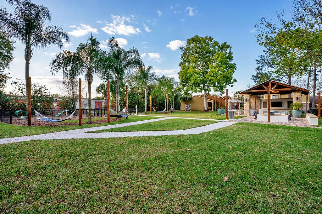 The Canopy Apartment Villas — Photo 4