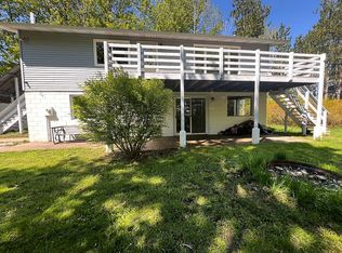 11315 Roberts Rd, Charlevoix, MI 49720