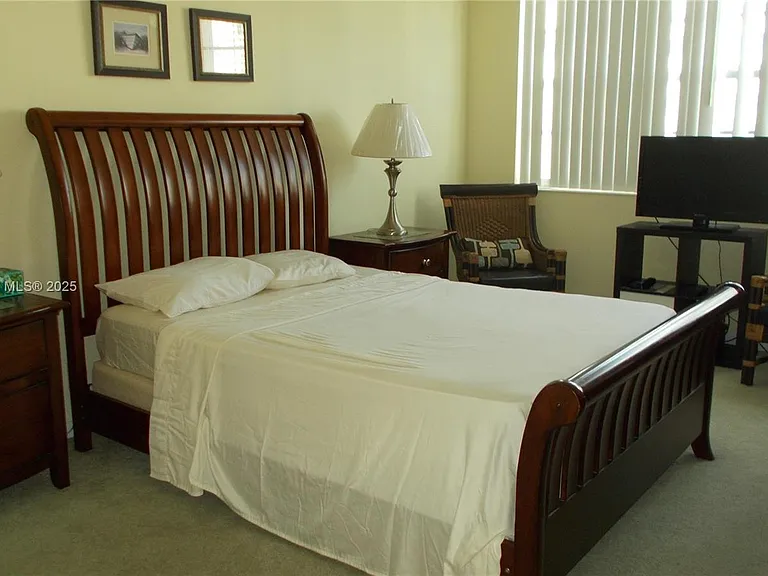 3161 S Ocean Dr #505 — Photo 16