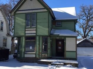 517 Depot Ave, Dixon, IL 61021