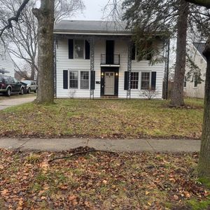 33 Avonlea St SW, Wyoming, MI, 49548