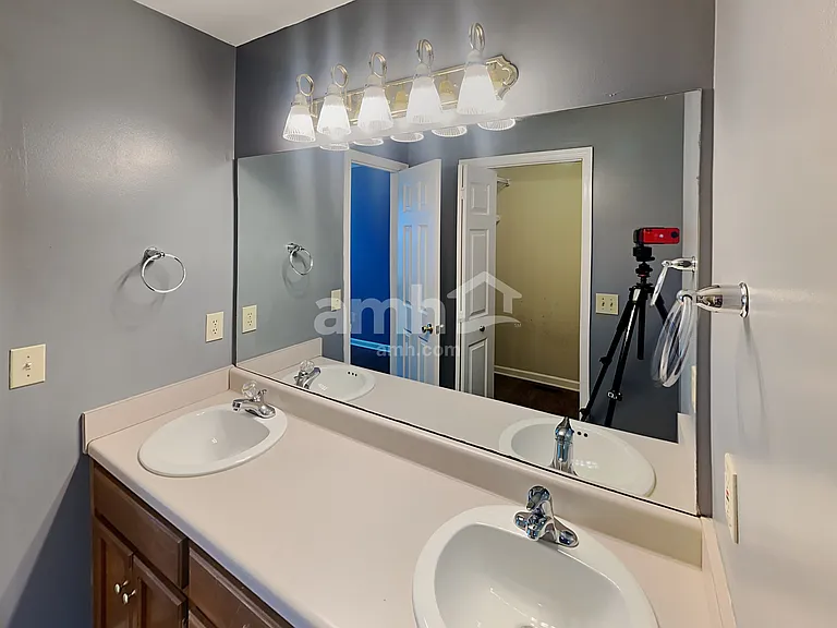 104 Cascade Ln — Photo 8