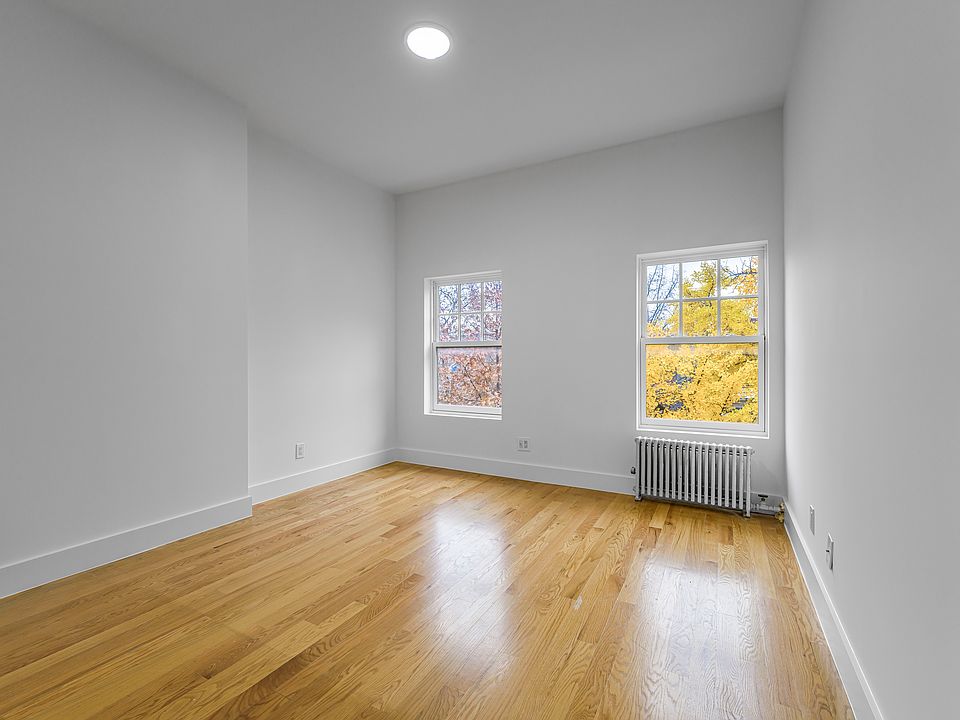 1st image of 104 Fort Greene Pl APT 4A