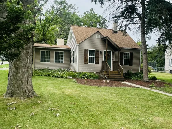 8124 Rutledge St, Merrillville, IN 46410