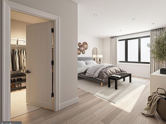 4th image of 156 W Berks St