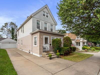 14707 15th Avenue, Whitestone, NY, 11357