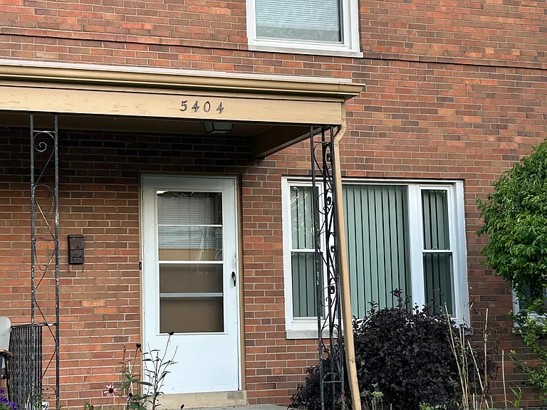 5404 Milton Ave — Photo 1