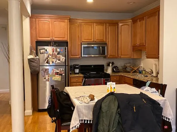 441 Bunker Hill St APT 1, Charlestown, MA 02129