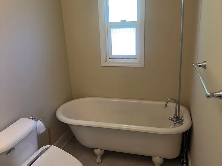 4853 NE 6th Ave — Photo 29