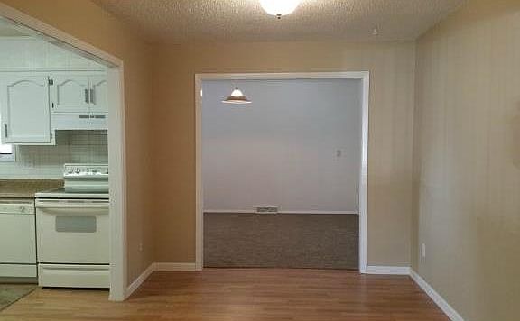 5th image of 11600 Palmer Ave