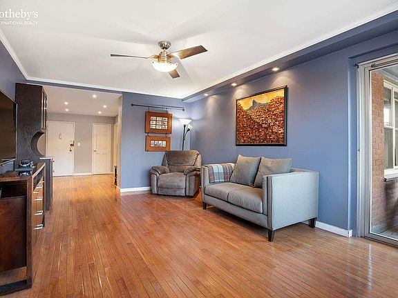 5th image of 475 Franklin D Roosevelt Dr APT L806