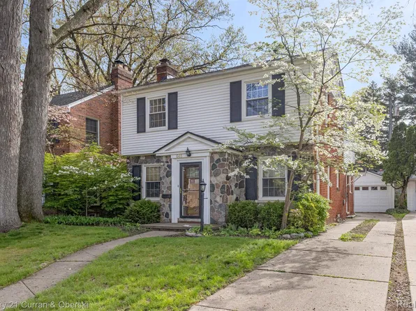 645 Elmwood St, Dearborn, MI 48124