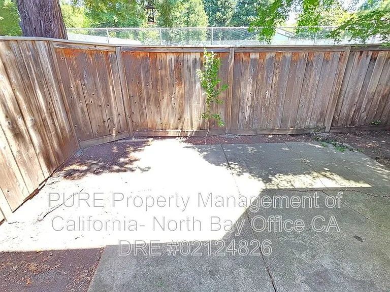 502 Marylyn Cir — Photo 16