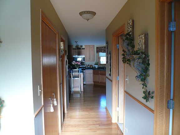 Main hall to Kitchen