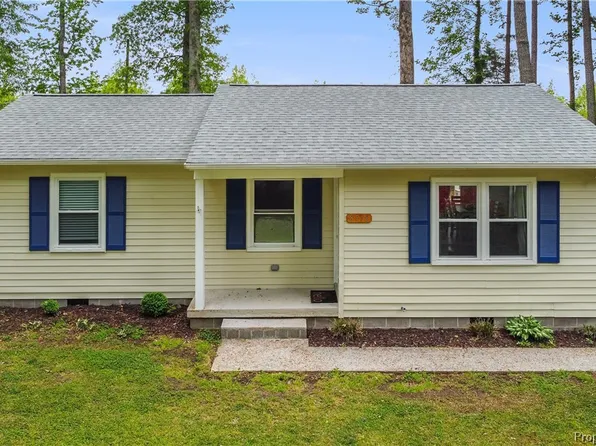 8598 Poplar Springs Dr, Gloucester, VA 23061