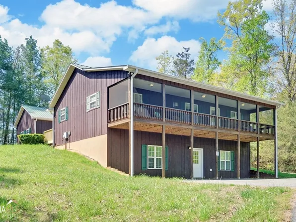 562 Grayce Ln, Hiawassee, GA 30546