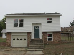 10560 Maverick Circle, Dexter, MO 63841