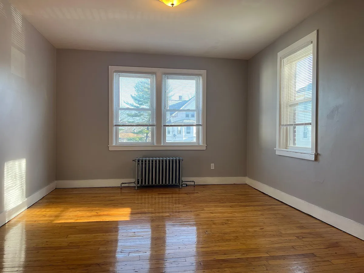Building Photo - 159 River Ave #2D