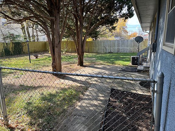 3rd image of 965 Norris Dr