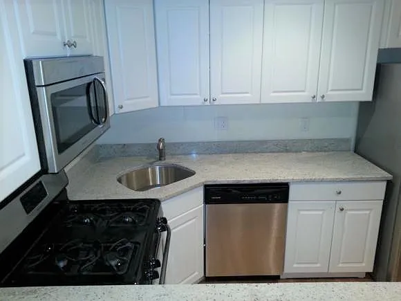 66 Egmont St #4 — Photo 11