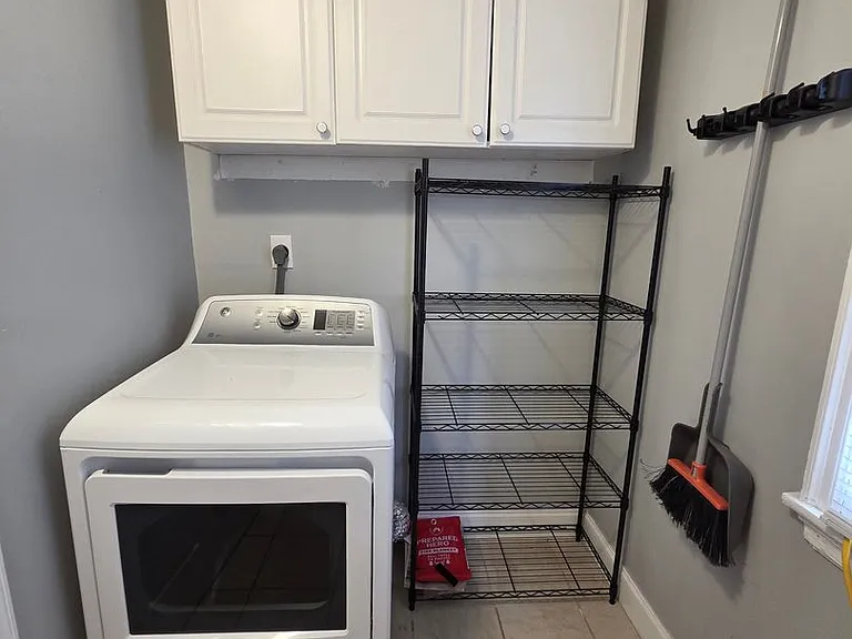 7405 Yorktown Dr — Photo 28