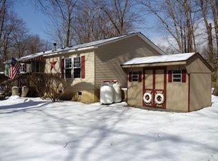 7 Canal Ter, Lake Hopatcong, NJ 07849