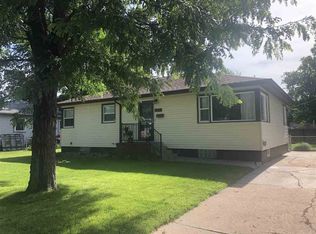 3313 D Ave, Kearney, NE 68847