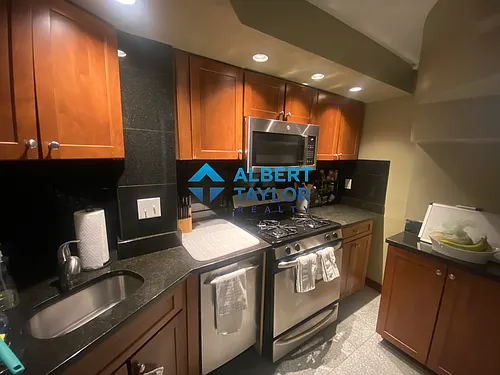 113 Beacon St #2-R Photo 1