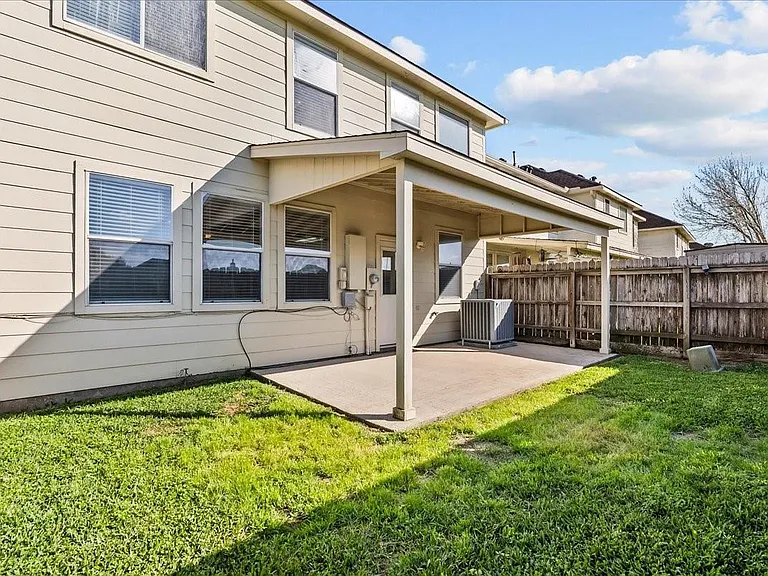 7535 Park Bend Ln — Photo 23