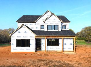 1080 McSwain St, Chesnee, SC 29323