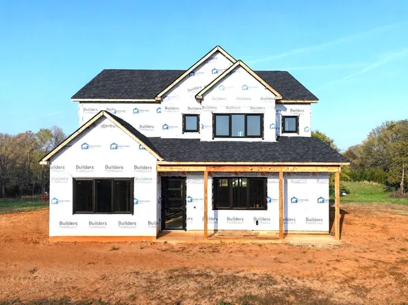 1080 McSwain St, Chesnee, SC 29323