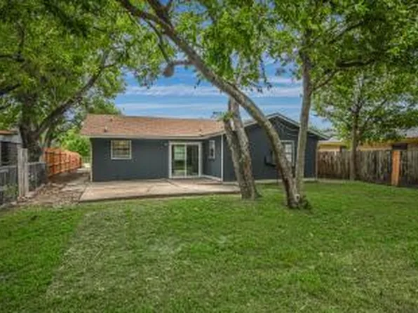 403 Edmond St, Taylor, TX 76574